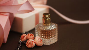 Женская парфюмерия: подарок,